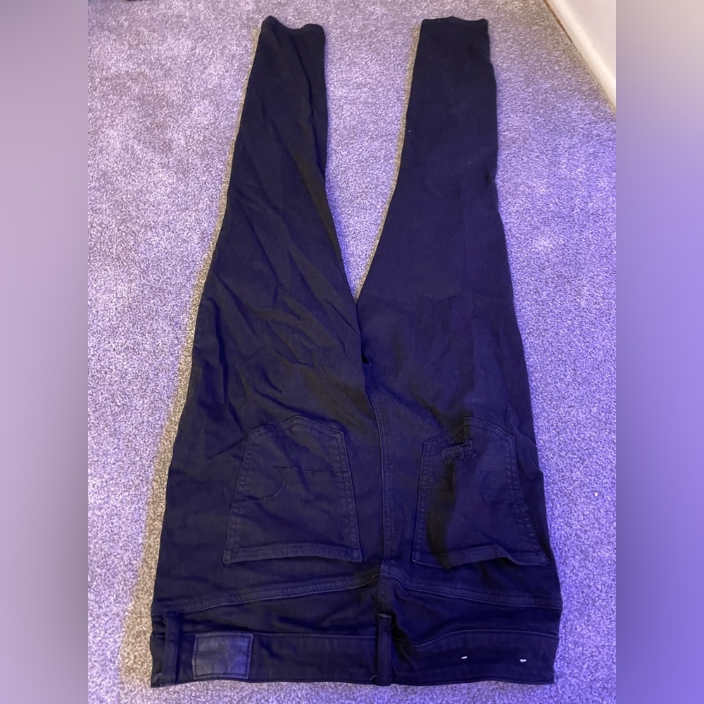 Worn 3 times maybe, good condition nice black jeans
